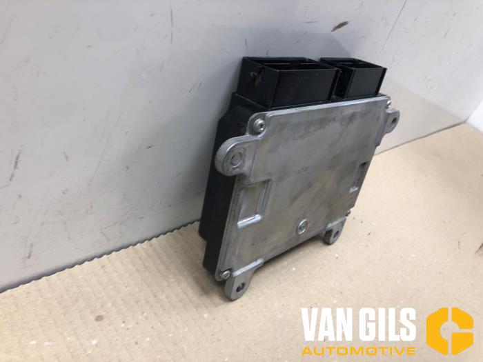 Computer Motormanagement van een Mitsubishi Outlander (GF/GG) 2.0 16V PHEV 4x4 2016