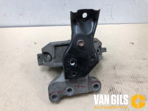 Gebruikte Motorrubber Mitsubishi Outlander (GF/GG) 2.0 16V PHEV 4x4 Prijs € 125,00 Margeregeling aangeboden door Van Gils Automotive