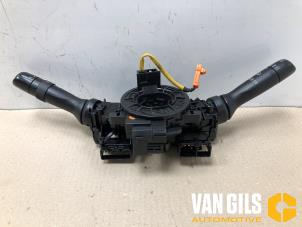 Gebruikte Licht + Raw Schakelaar Citroen C1 1.0 12V Prijs € 70,00 Margeregeling aangeboden door Van Gils Automotive