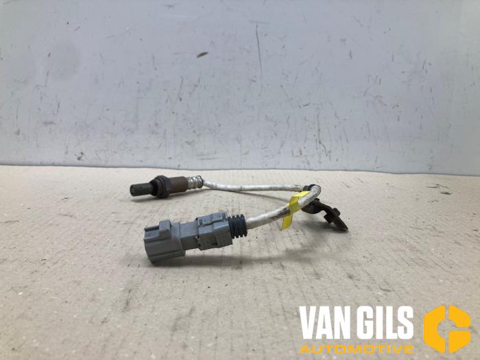 Lambda Sonde van een Toyota Prius (ZVW5) 1.8 16V Hybrid 2019