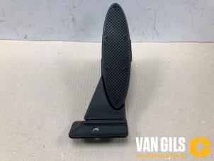 Gebruikte Gaspedaal Mini Countryman (F60) 1.5 12V Cooper Prijs op aanvraag aangeboden door Van Gils Automotive