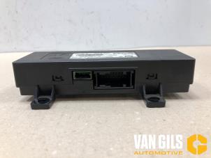 Gebruikte Telefoon Module Peugeot 308 (L3/L8/LB/LH/LP) 1.2 12V e-THP PureTech 130 Prijs op aanvraag aangeboden door Van Gils Automotive