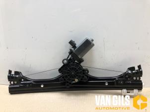 Gebruikte Raammechaniek 2Deurs rechts-voor Fiat 500 (312) 0.9 TwinAir 80 Prijs € 35,00 Margeregeling aangeboden door Van Gils Automotive