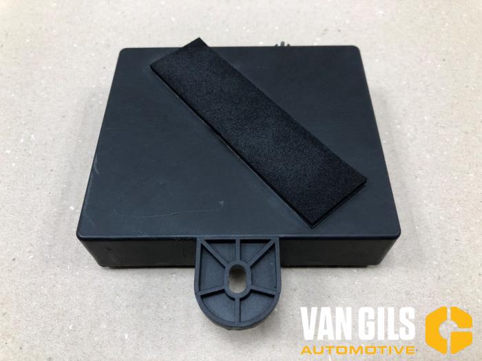 Gebruikte Computer Body Control Renault Trafic (1FL/2FL/3FL/4FL) 1.6 dCi 90 Prijs op aanvraag aangeboden door Van Gils Automotive