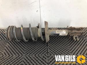 Gebruikte Mac Phersonpoot links-voor Fiat Grande Punto (199) 1.4 16V Prijs € 50,00 Margeregeling aangeboden door Van Gils Automotive