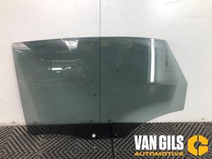Gebruikte Portierruit 4Deurs links-achter Audi A3 Limousine (8VS/8VM) 1.5 TFSI 16V Prijs € 49,99 Margeregeling aangeboden door Van Gils Automotive