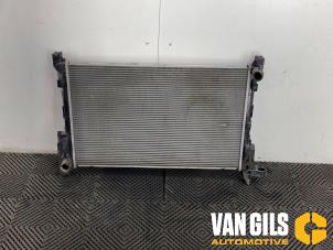 Gebruikte Radiateur Renault Trafic (1FL/2FL/3FL/4FL) 1.6 dCi 90 Prijs € 100,00 Margeregeling aangeboden door Van Gils Automotive