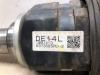 Homokineetas links-voor van een Toyota Auris (E15) 1.8 16V HSD Full Hybrid 2012