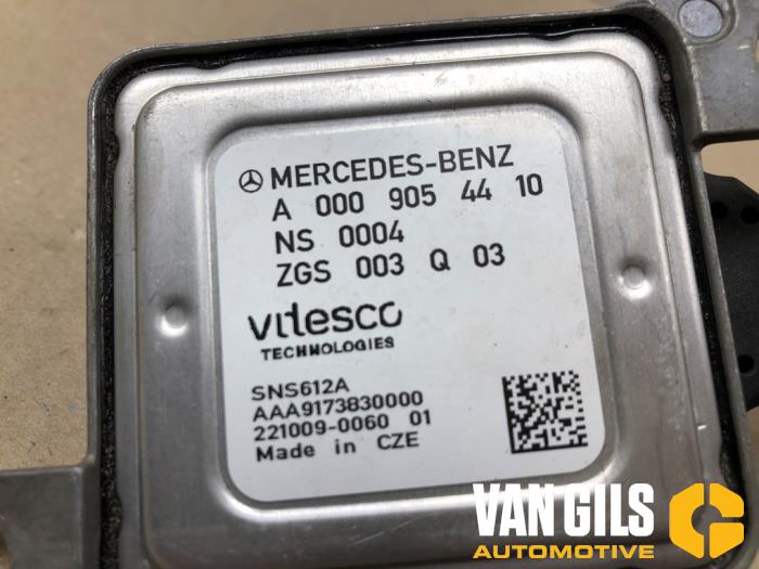Nox sensor van een Mercedes-Benz E (C238) E-200 2.0 Turbo 16V 2017