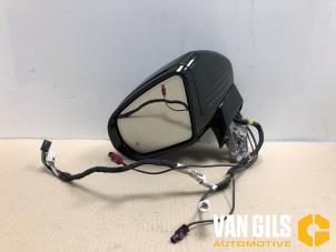 Gebruikte Spiegel Buiten links Mercedes E (C238) E-200 2.0 Turbo 16V Prijs € 299,99 Margeregeling aangeboden door Van Gils Automotive