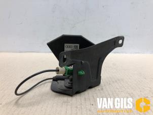 Gebruikte GPS Antenne Audi S3 Sportback (8VA/8VF) 2.0 T FSI 16V Prijs € 29,99 Margeregeling aangeboden door Van Gils Automotive
