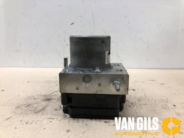 Gebruikte ABS Pomp Peugeot Expert (V1/VA/VB/VE/VF/VT/VY) 2.0 Blue HDi 145 16V Prijs € 249,95 Margeregeling aangeboden door Van Gils Automotive