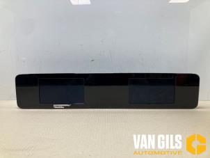 Gebruikte Display Interieur Mercedes B (W247) 2.0 B-200d Prijs € 599,99 Margeregeling aangeboden door Van Gils Automotive