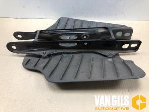 Gebruikte Draagarm onder rechts-achter BMW 5 serie (G30) 520i 2.0 TwinPower Turbo 16V Prijs € 49,95 Margeregeling aangeboden door Van Gils Automotive