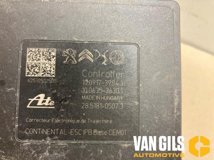 ABS Pomp van een Opel Mokka 1.2 Turbo Hybrid 12V 2025