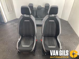 Gebruikte Bekleding Set (compleet) Opel Mokka 1.2 Turbo Hybrid 12V Prijs € 499,99 Margeregeling aangeboden door Van Gils Automotive