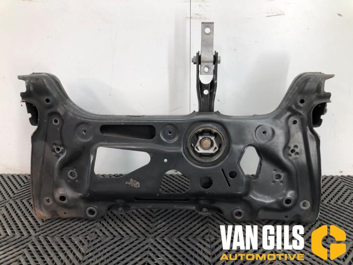 Gebruikte Subframe Cupra Formentor 1.4 e-Hybrid VZ 16V Prijs € 125,00 Margeregeling aangeboden door Van Gils Automotive