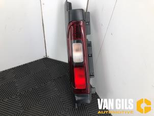 Gebruikte Achterlicht links Opel Vivaro 1.6 CDTi BiTurbo 125 Prijs € 59,99 Margeregeling aangeboden door Van Gils Automotive