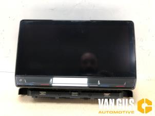 Gebruikte Display Multi Media regelunit Cupra Formentor 1.4 e-Hybrid VZ 16V Prijs op aanvraag aangeboden door Van Gils Automotive