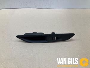 Gebruikte Ruit schakelaar elektrisch Peugeot 3008 II (M4/MC/MJ/MR) 1.6 16V HYbrid 225 Prijs op aanvraag aangeboden door Van Gils Automotive