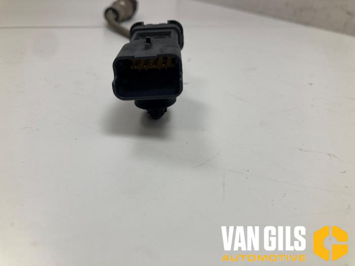 Lambda Sonde van een Citroën C3 Aircross I (2C/2R) 1.2 e-THP PureTech 110 2018