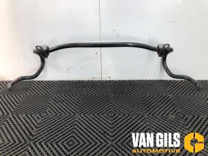 Gebruikte Stabilisatorstang voor Peugeot 2008 (CU) 1.2 12V e-THP PureTech 110 Prijs € 135,00 Margeregeling aangeboden door Van Gils Automotive