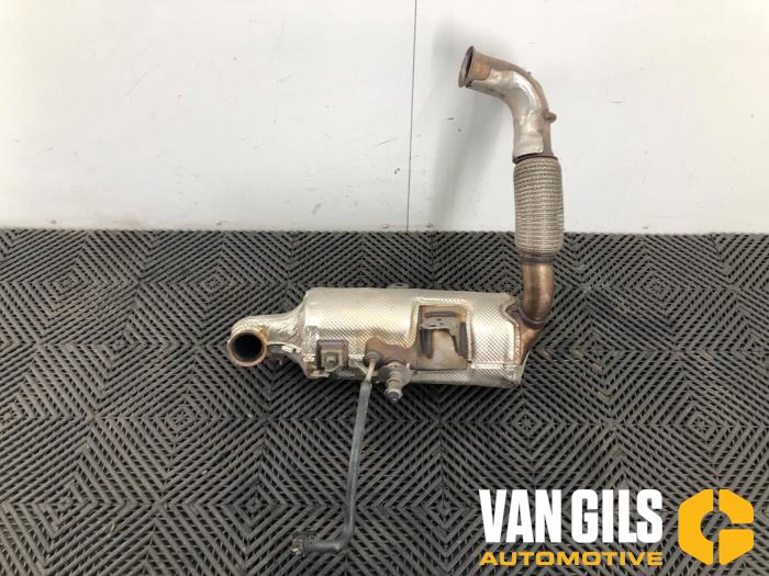Gebruikte Roetfilter Ford Transit Courier 1.5 TDCi 75 Prijs € 825,00 Margeregeling aangeboden door Van Gils Automotive