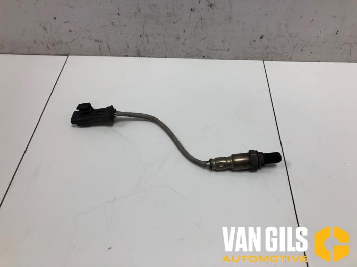 Lambda Sonde van een Peugeot 2008 (CU) 1.2 12V e-THP PureTech 110 2017