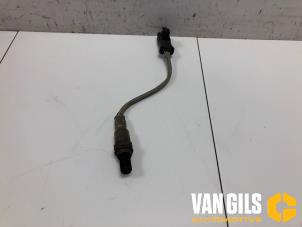 Lambda Sonde van een Peugeot 2008 (CU) 1.2 12V e-THP PureTech 110 2017