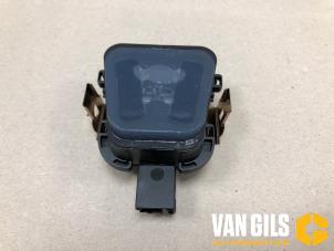 Gebruikte Regensensor Peugeot 2008 (CU) 1.2 12V e-THP PureTech 110 Prijs € 40,00 Margeregeling aangeboden door Van Gils Automotive