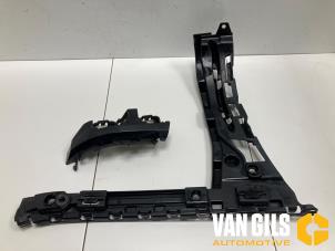 Gebruikte Bumpersteun rechts-achter Mercedes C Estate (S205) C-180 BlueTEC, C-180 d 1.6 16V Prijs € 35,00 Margeregeling aangeboden door Van Gils Automotive