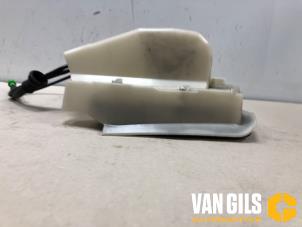 Gebruikte Portierslot Mechaniek 4Deurs links-voor Tesla Model 3 Long Range, Performance AWD Prijs € 60,00 Margeregeling aangeboden door Van Gils Automotive