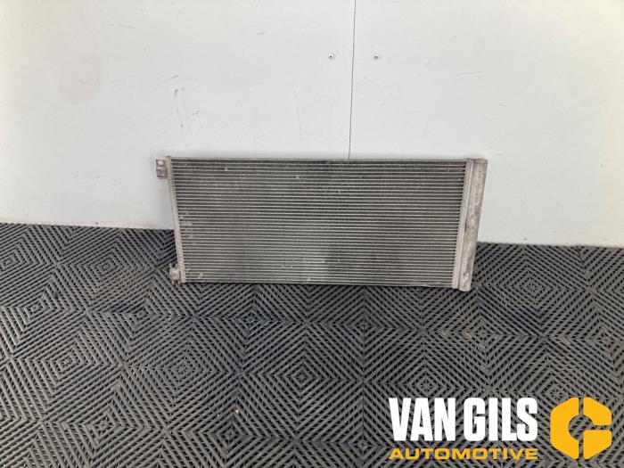 Gebruikte Airco Condensor Renault Trafic Passenger (1JL/2JL/3JL/4JL) Prijs op aanvraag aangeboden door Van Gils Automotive