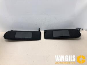 Gebruikte Zonneklep set Chevrolet Corvette (C5) 5.7 V8 Prijs op aanvraag aangeboden door Van Gils Automotive