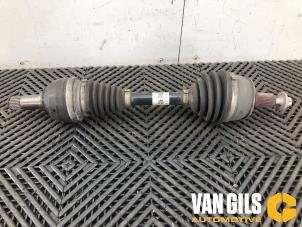 Gebruikte Steekas links-voor Mercedes CLA Shooting Brake (117.9) 2.2 CLA-200 CDI, 200 d 16V Prijs € 250,00 Margeregeling aangeboden door Van Gils Automotive