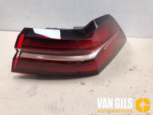 Gebruikte Achterlicht rechts BMW 5 serie (G60) 530e 2.0 TwinPower Turbo 16V Prijs € 140,00 Margeregeling aangeboden door Van Gils Automotive