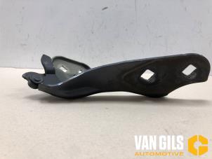 Gebruikte Motorkap Scharnier Tesla Model 3 Long Range, Performance AWD Prijs € 40,00 Margeregeling aangeboden door Van Gils Automotive