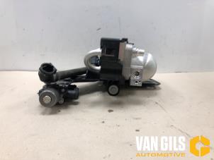 Gebruikte Airco Condensor BMW 5 serie (G60) 530e 2.0 TwinPower Turbo 16V Prijs € 174,95 Margeregeling aangeboden door Van Gils Automotive