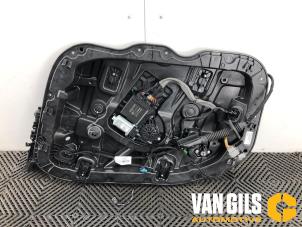 Gebruikte Raammechaniek 4Deurs rechts-voor Volvo XC40 (XZ) Recharge 70 kWh Prijs € 125,00 Margeregeling aangeboden door Van Gils Automotive