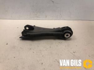 Gebruikte Draagarm onder links-achter Mercedes CLA Shooting Brake (117.9) 2.2 CLA-200 CDI, 200 d 16V Prijs € 29,99 Margeregeling aangeboden door Van Gils Automotive