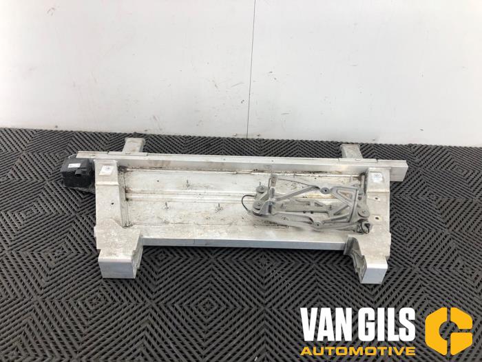Gebruikte Subframe Volvo XC40 (XZ) Recharge 70 kWh Prijs € 449,95 Margeregeling aangeboden door Van Gils Automotive