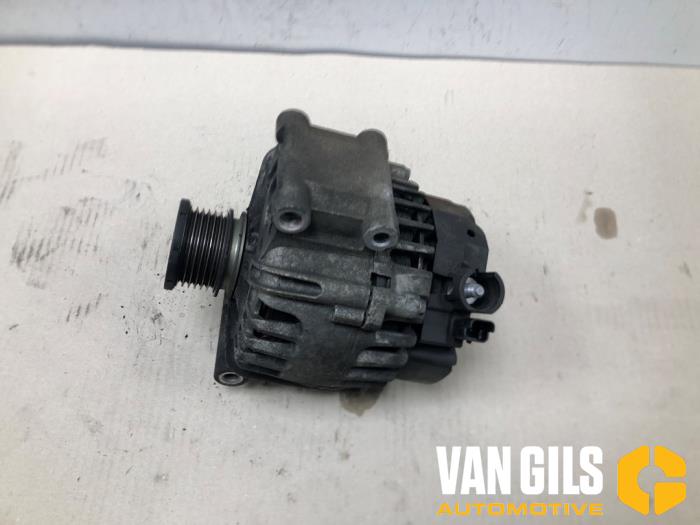 Gebruikte Alternator Peugeot 308 (4A/C) 1.4 VTI 16V Prijs € 70,00 Margeregeling aangeboden door Van Gils Automotive