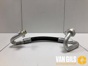 Gebruikte Airco Leiding Volvo XC40 (XZ) Recharge 70 kWh Prijs € 60,00 Margeregeling aangeboden door Van Gils Automotive