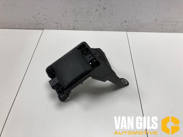 Gebruikte Dode hoek sensor Volkswagen Golf VIII (CD1) 2.0 GTI 16V Prijs € 250,00 Margeregeling aangeboden door Van Gils Automotive