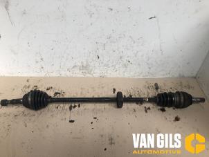 Gebruikte Aandrijfas rechts-voor Opel Astra G (F69) 1.6 Prijs € 74,99 Margeregeling aangeboden door Van Gils Automotive
