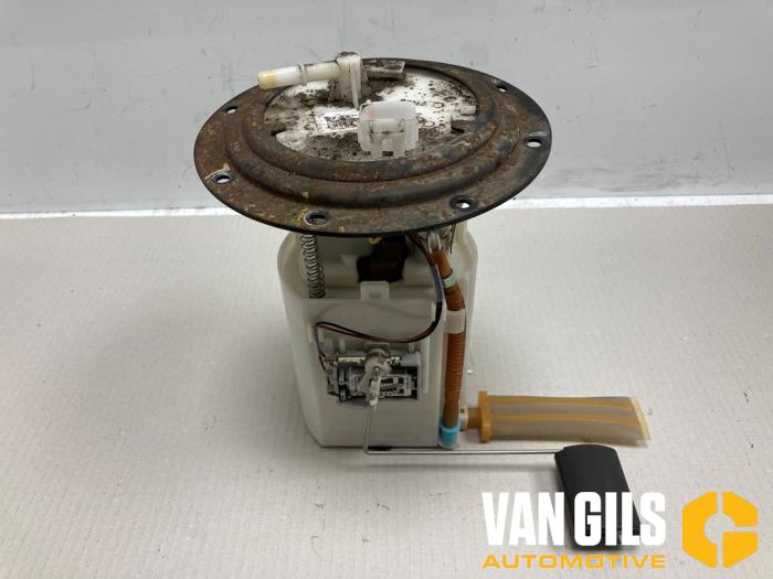 Gebruikte Tank element Pomp Kia Cee'd Sporty Wagon (EDF) 1.4 16V Prijs op aanvraag aangeboden door Van Gils Automotive