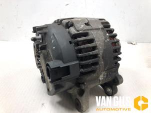 Gebruikte Dynamo Volkswagen Golf Plus (5M1/1KP) 1.9 TDI 105 Prijs € 30,00 Margeregeling aangeboden door Van Gils Automotive