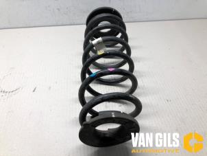 Gebruikte Schroefveer achter Hyundai i10 1.0 12V Prijs € 30,00 Margeregeling aangeboden door Van Gils Automotive