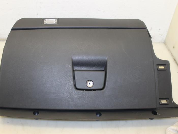 Dashboardkastje Volvo C30 O136197 - foto 1