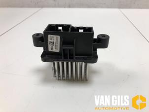 Gebruikte Kachel Weerstand Landrover Discovery Sport (LC) 2.0 TD4 180 16V Prijs op aanvraag aangeboden door Van Gils Automotive